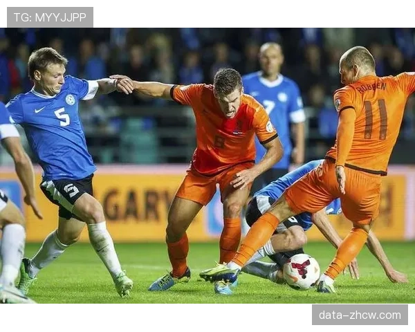 德甲赛场教练决策失误案例 高位防线被反击成常见问题 德甲赛场教练决策失误案例 高位防线被反击成常见问题