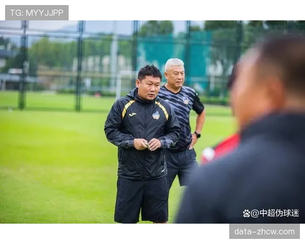 刘建业升班马奇迹延续 铜梁龙不败战绩凸显本土教练适应性